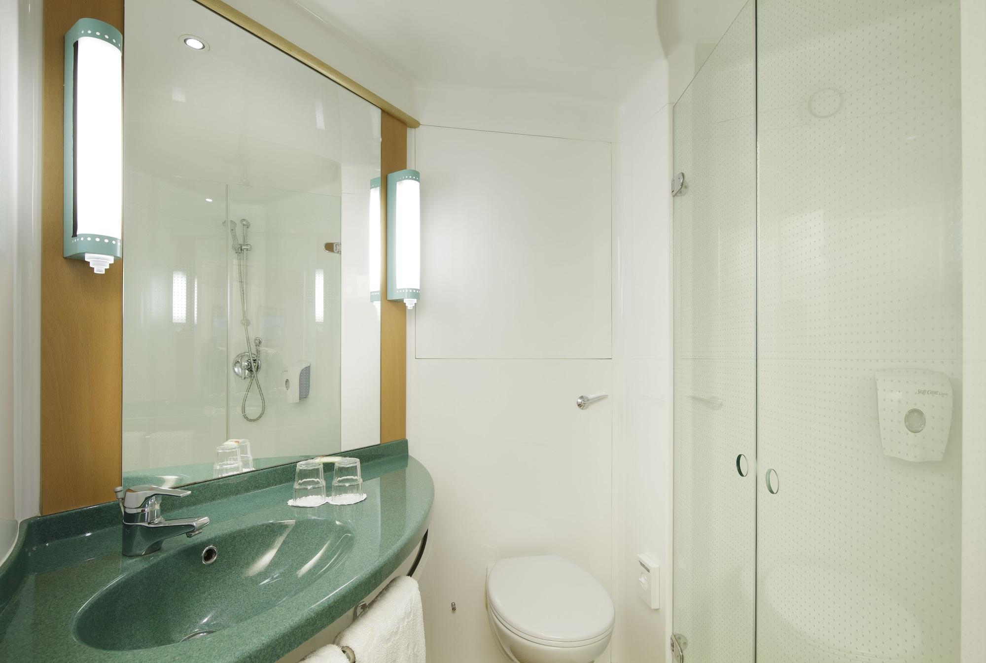 Ibis Barcelona Santa Coloma Hotel Santa Coloma de Gramanet Eksteriør billede