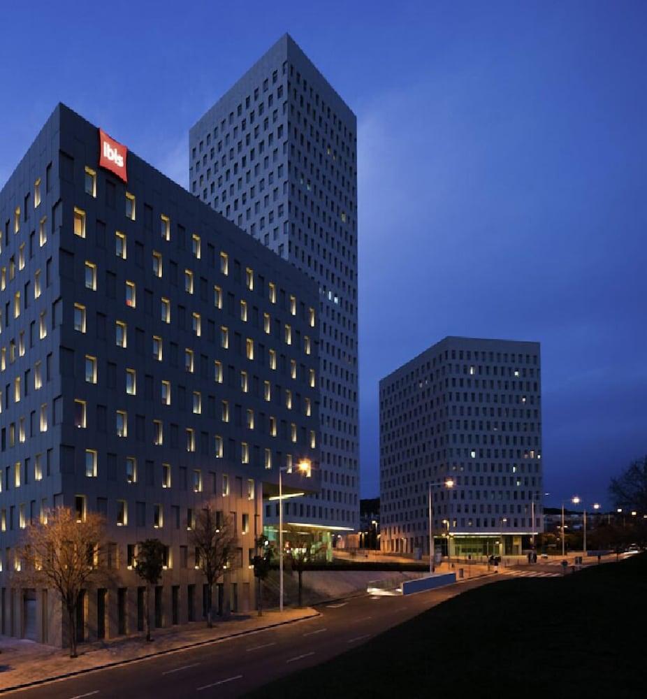 Ibis Barcelona Santa Coloma Hotel Santa Coloma de Gramanet Eksteriør billede