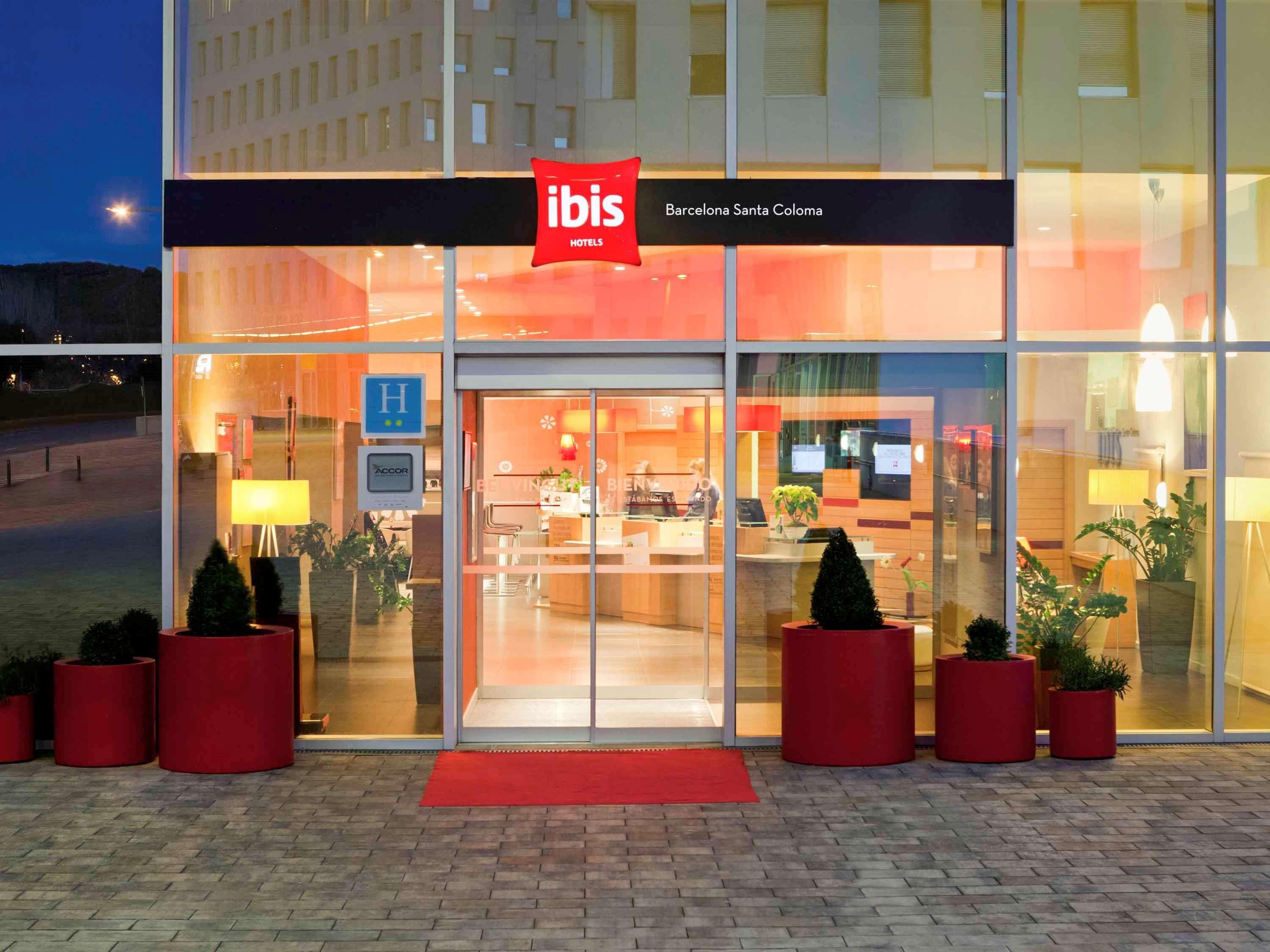Ibis Barcelona Santa Coloma Hotel Santa Coloma de Gramanet Eksteriør billede
