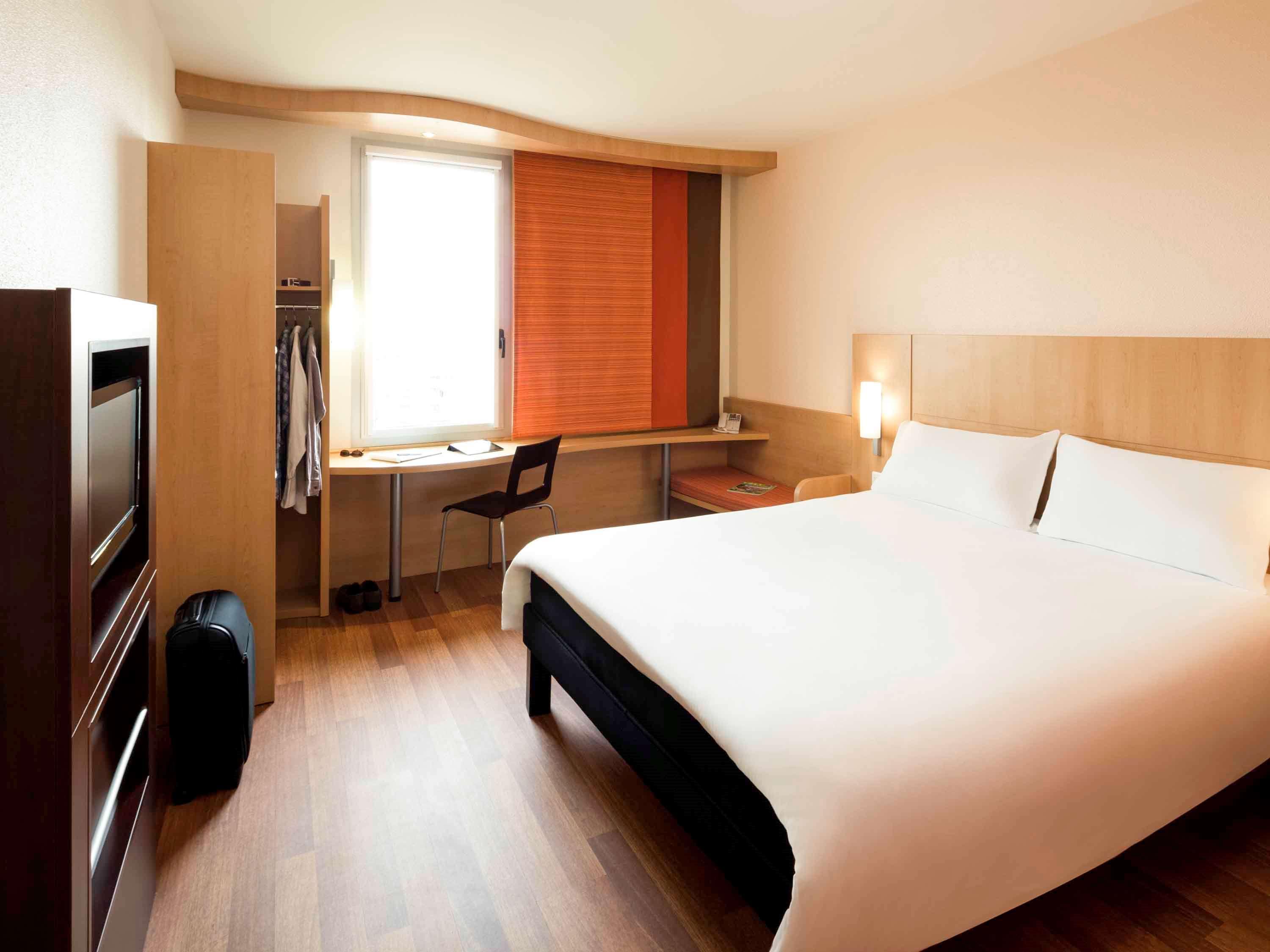 Ibis Barcelona Santa Coloma Hotel Santa Coloma de Gramanet Eksteriør billede