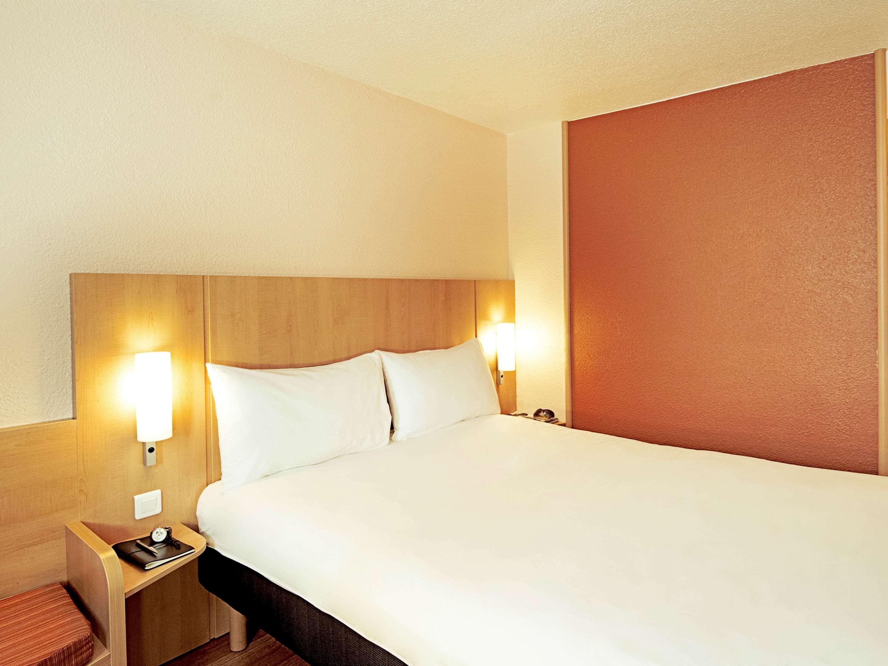 Ibis Barcelona Santa Coloma Hotel Santa Coloma de Gramanet Eksteriør billede